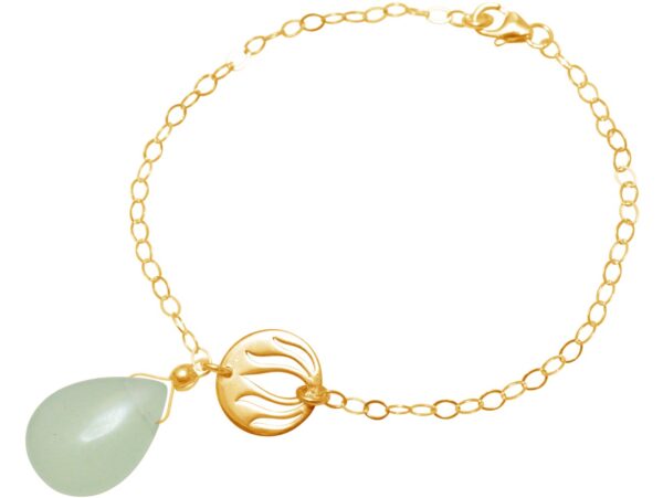 GEMSHINE Damenarmband aus hochwertig vergoldetem 925 Silber mit YOGA Lotusblume und Chalcedon Edelstein edler Qualität. Made in Madrid / Spanien. Im eleganten Schmucketui mit Geschenkverpackung.